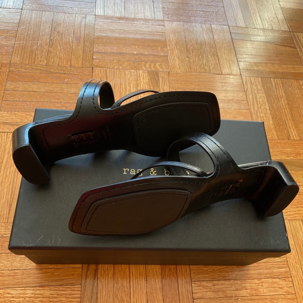 Sandals - Picture 3 of 3